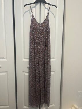 Sleeveless Floral Maxi Dress in Multicolor